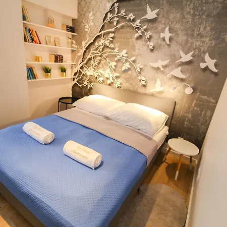 Apartment Center Comfort *