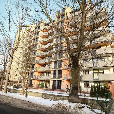 Apartment Center Comfort *